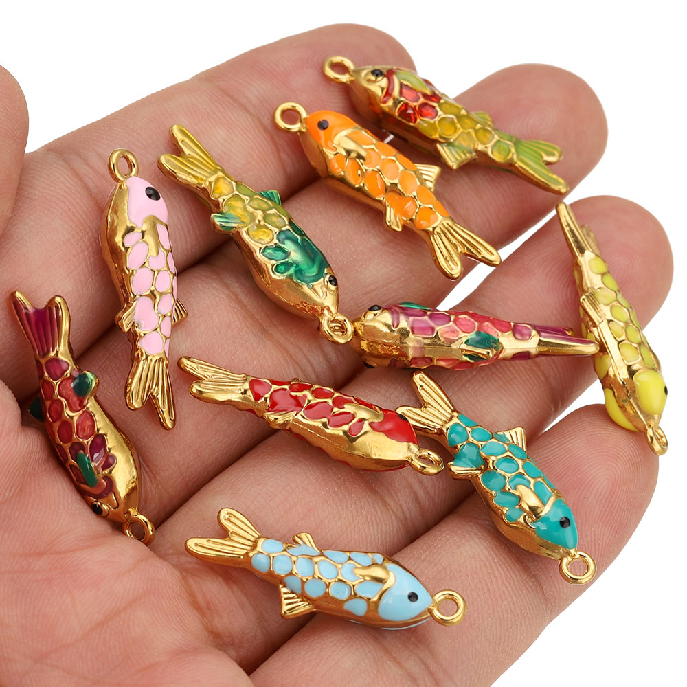 2 個ステンレス鋼カラフルなエナメル金魚チャームペンダント  - Embellishment Crafts のレビューと価格