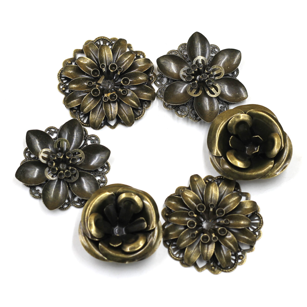 6 個の装飾組み合わせ花柄フィリグリーラップ合金クラフトジュ - Embellishment Crafts のレビューと価格