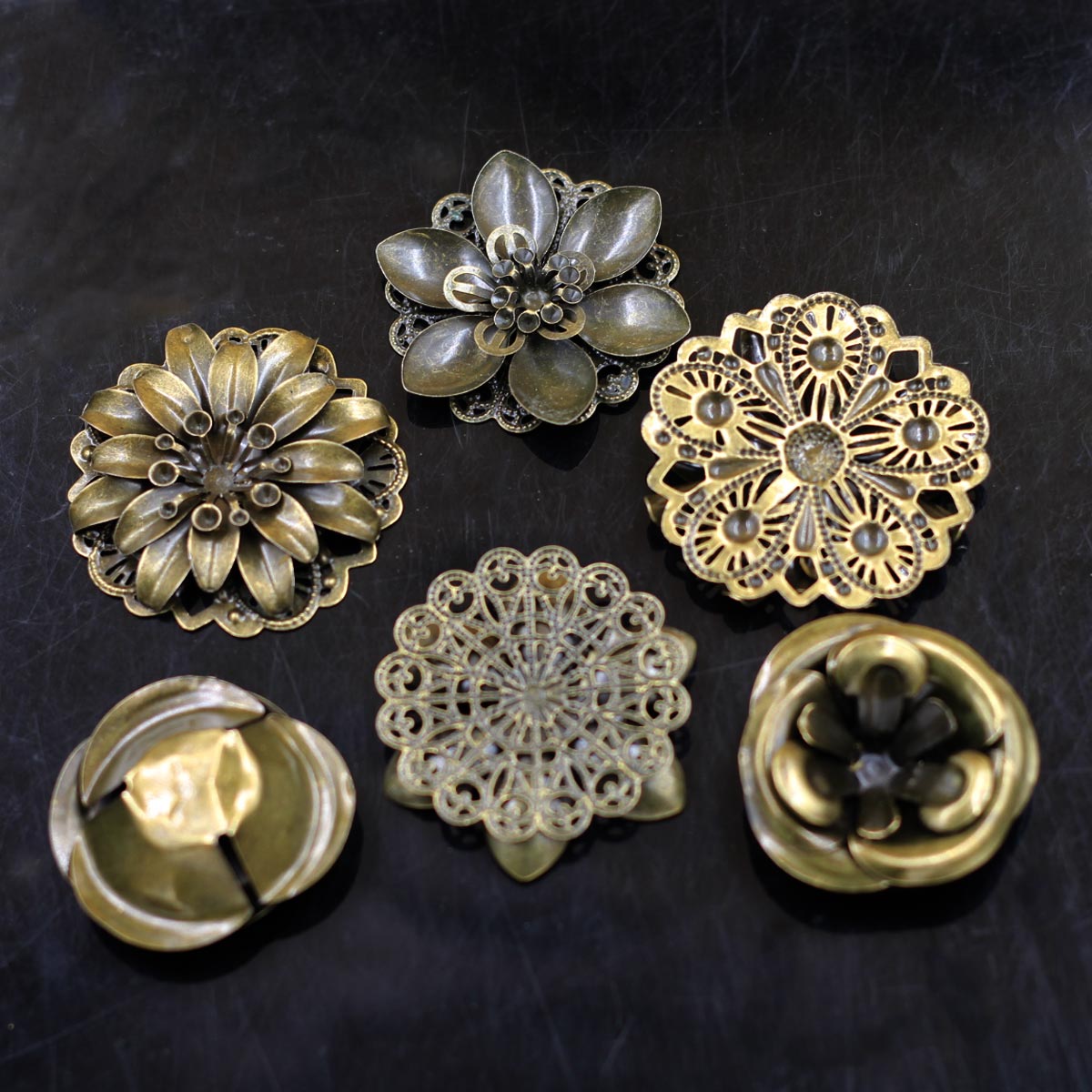 6 個の装飾組み合わせ花柄フィリグリーラップ合金クラフトジュ - Embellishment Crafts のレビューと価格